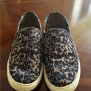 Steve Madden Leopard Print Slip-On Ladies Shoes